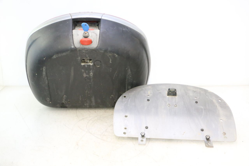 photo de TOP CASE BOOM TRIKE FUN 500 (2004 - 2010) - Zoom do estado de desgaste