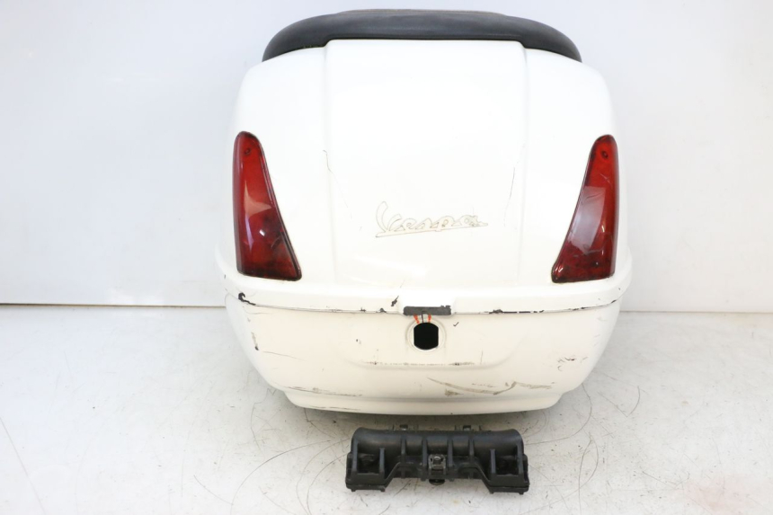 photo de BAU TRASEIRO PIAGGIO VESPA GTS SUPER IE 125 (2009 - 2016) - Vista principal