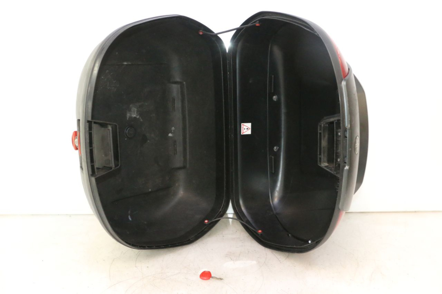 photo de TOP CASE YAMAHA X-MAX XMAX 125 (2010 - 2013) - Detalhe da peça
