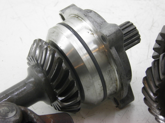 photo de TRANSMISSÃO RODA YAMAHA FJR 1300 (2004 - 2005) - Inspeção visual
