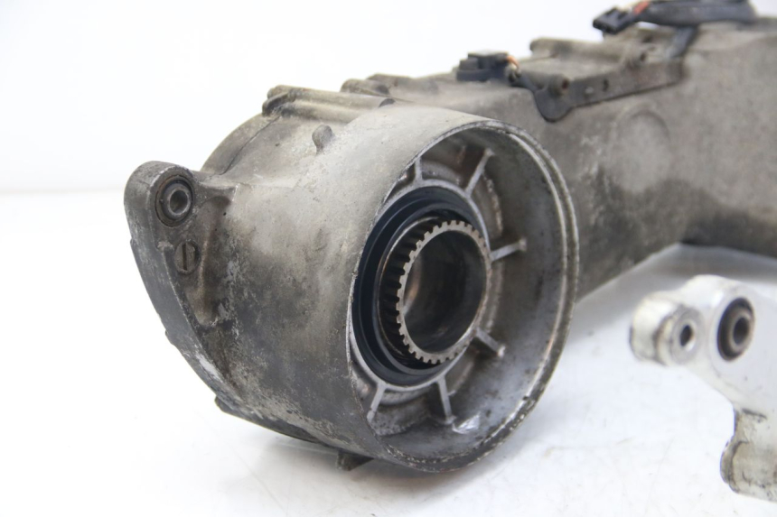 photo de TRANSMISSÃO RODA SUZUKI BURGMAN 650 (2002 - 2004) - Vista geral