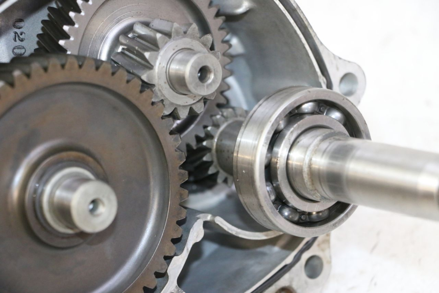 photo de TRANSMISSÃO RODA SUZUKI BURGMAN 125 (2007 - 2014) - Zoom do estado de desgaste