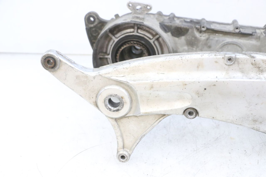 photo de TRANSMISSÃO RODA SUZUKI BURGMAN EXECUTIVE ABS 650 (2006 - 2012) - Pontos de fixação