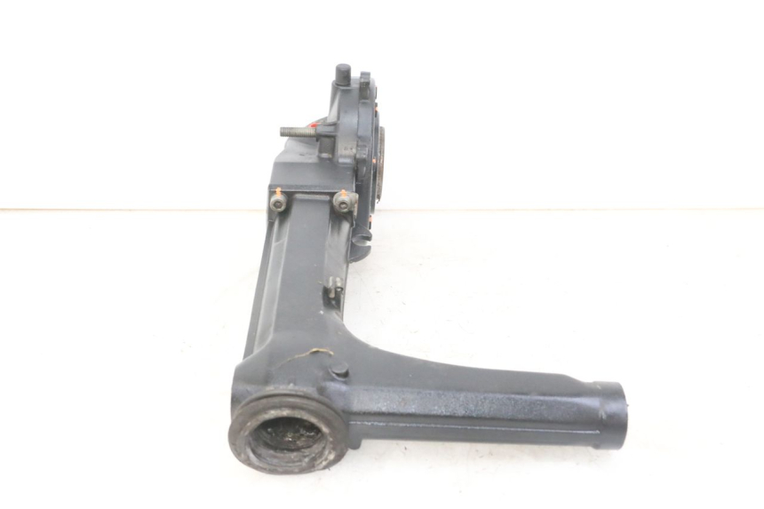 photo de TRANSMISSÃO RODA BMW K 75 RT 750 (1989 - 1997) - Vista de perto