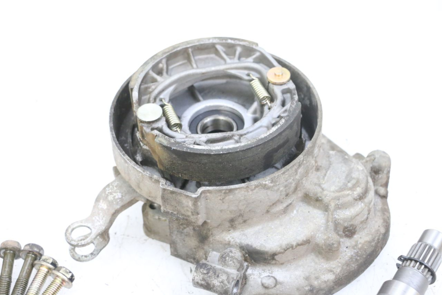 photo de TRANSMISSÃO RODA PEUGEOT KISBEE 4T 50 (2010 - 2017) - Detalhes característicos