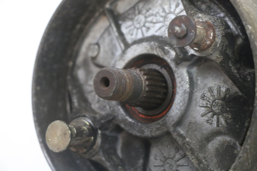 photo de TRANSMISSÃO RODA KYMCO DINK 4T 50 (2007 - 2018) - Pontos de fixação