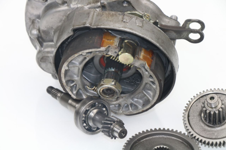 photo de TRANSMISSÃO RODA KYMCO LIKE 4T 50 (2009 - 2018) - Zoom do estado de desgaste