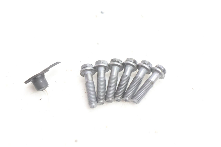 photo de TRANSMISSÃO RODA PEUGEOT LUDIX BLASTER 50 (2006 - 2014) - Marcações e referências