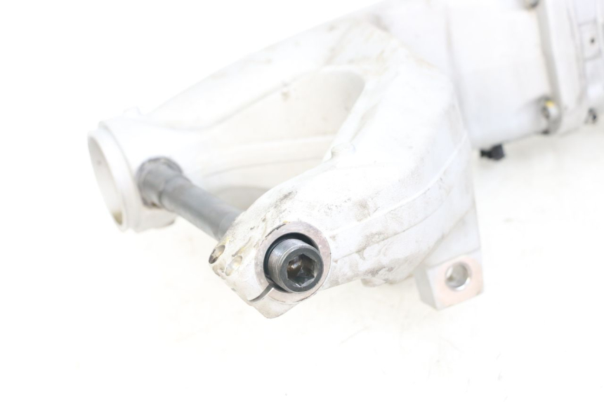 photo de TRANSMISSÃO RODA MOTO GUZZI NORGE 8V GT 1200 (2011 - 2016) - Pontos de fixação