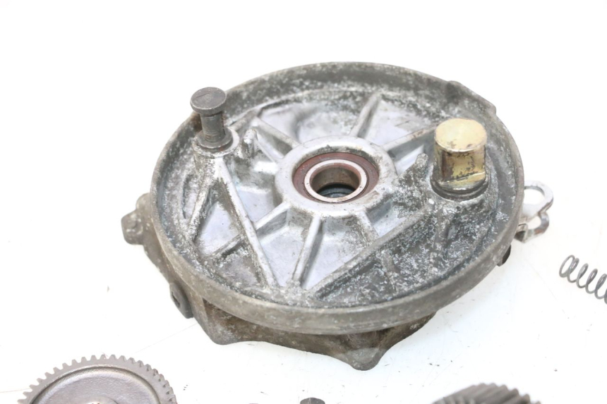 photo de TRANSMISSÃO RODA HONDA SCV LEAD 100 (2003 - 2007) - Detalhes característicos