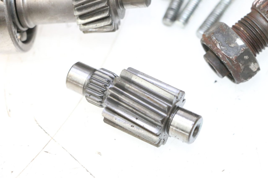 photo de TRANSMISSÃO RODA HONDA SCV LEAD 100 (2003 - 2007) - Ângulo alternativo