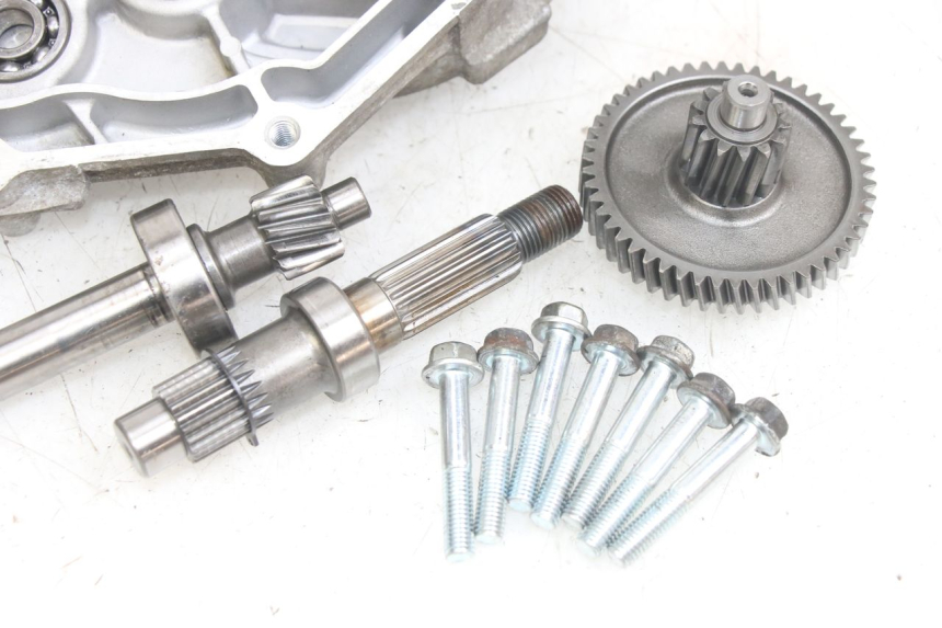 photo de TRANSMISSÃO RODA PEUGEOT TWEET 4T 50 (2014 - 2019) - Detalhes característicos
