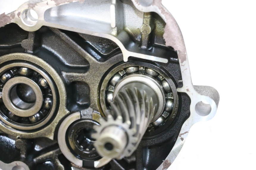 photo de TRANSMISSÃO RODA YAMAHA X-MAX XMAX 125 (2010 - 2013) - Vista de perto