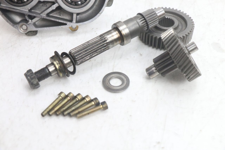 photo de TRANSMISSÃO RODA YAMAHA YP MAJESTY 125 (1998 - 2001) - Vista geral