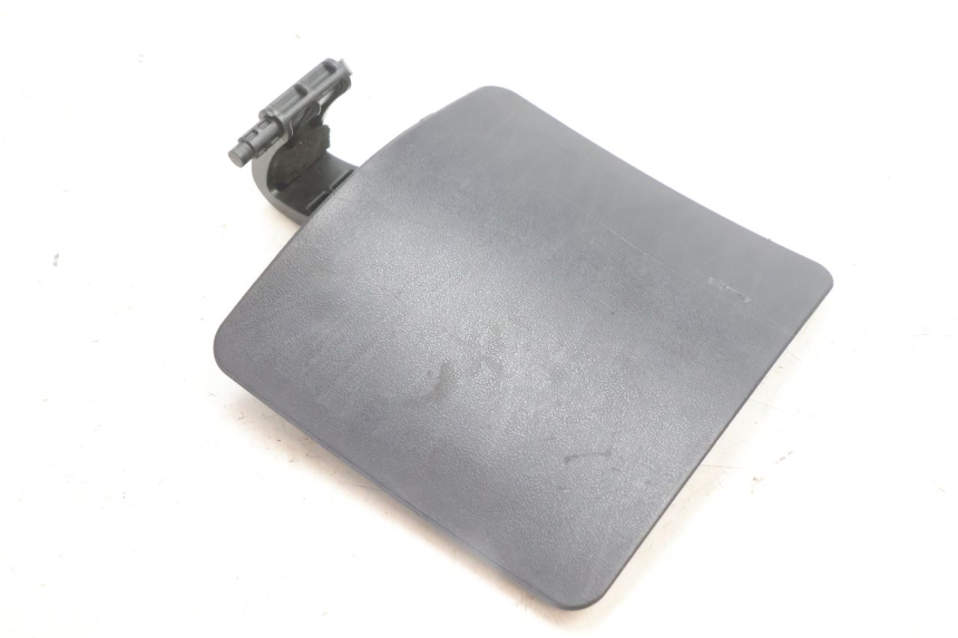 photo de TAMPA DO TANQUE SUZUKI BURGMAN 125 (2007 - 2014) - Detalhe da peça