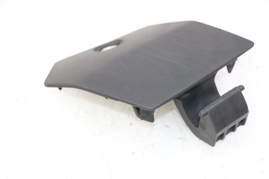 photo de TAMPA DO TANQUE DE COMBUSTÍVEL PEUGEOT CITYSTAR 50 (2013 - 2017) - Outro ângulo de visão