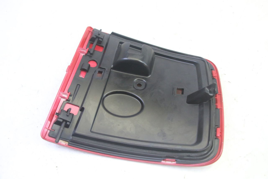 photo de TAMPA DO TANQUE PEUGEOT DJANGO 4T 50 (2014 - 2019) - Outro ângulo de visão