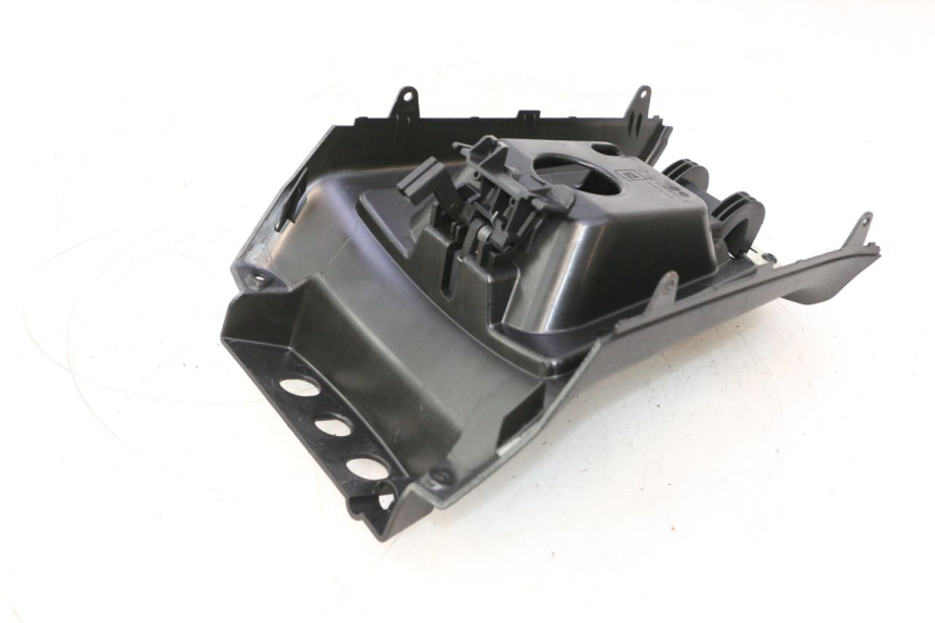 photo de TAMPA DO TANQUE PIAGGIO MP3 HPE 530 (2022 - 2026) - Estado da superfície