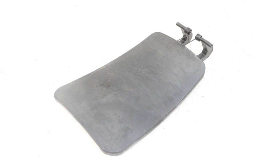 photo de TAMPA DO TANQUE PIAGGIO MP3 LT 400 (2007 - 2012) - Outro ângulo de visão