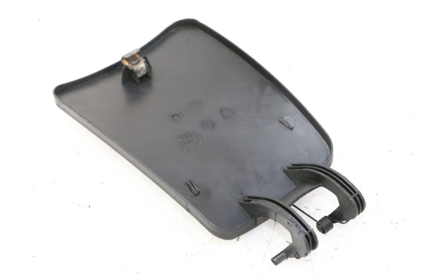 photo de TAMPA DO TANQUE DE COMBUSTÍVEL PIAGGIO MP3 LT 300 (2010 - 2016) - Detalhe da peça