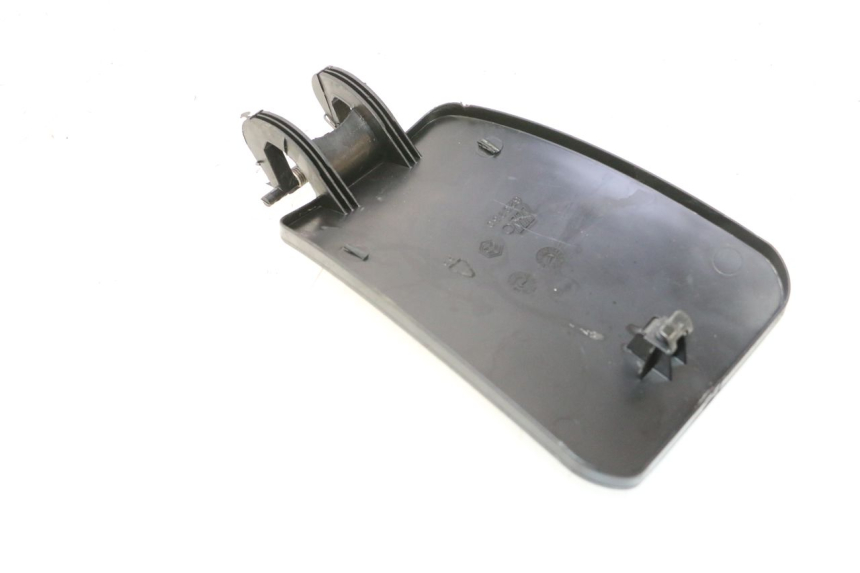 photo de TAMPA DO TANQUE PIAGGIO MP3 LT 400 (2007 - 2012) - Zoom do estado de desgaste