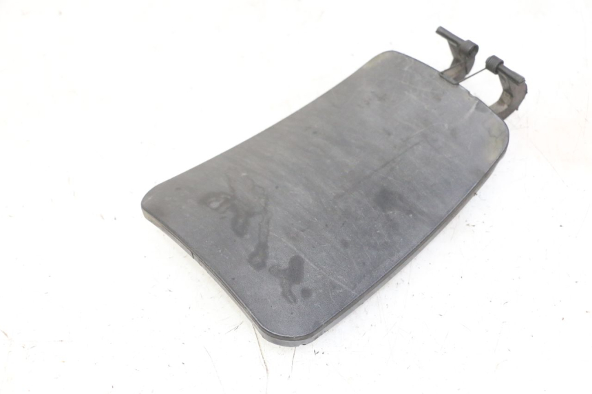 photo de TAMPA DO TANQUE PIAGGIO MP3 RL 250 (2006 - 2010) - Outro ângulo de visão