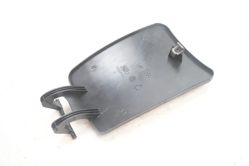 photo de TAMPA DO TANQUE PIAGGIO MP3 125 (2006 - 2014) - Vista geral