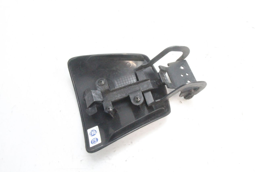 photo de TAMPA DO TANQUE HONDA PCX (JF28) 125 (2009 - 2011) - Outro ângulo de visão