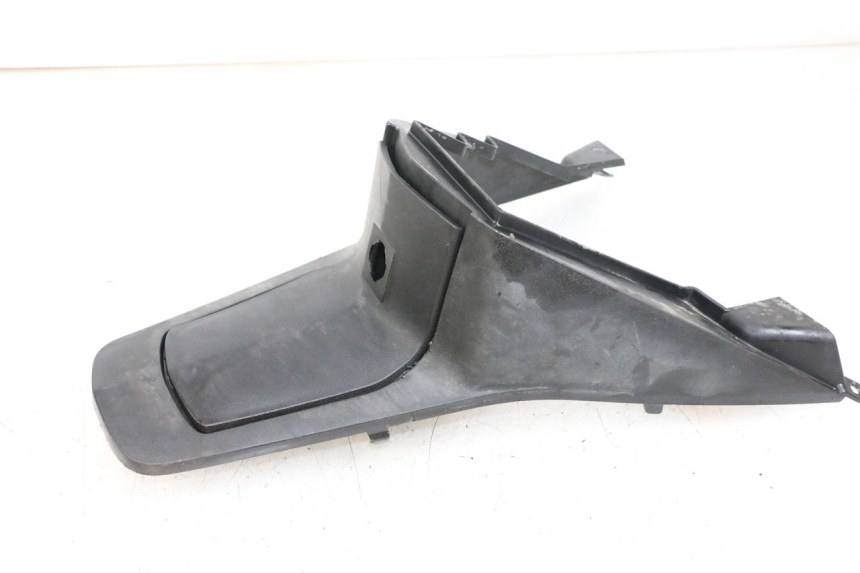 photo de TAMPA DO TANQUE DE COMBUSTÍVEL PEUGEOT SATELIS 125 (2010 - 2012) - Ampliação técnica