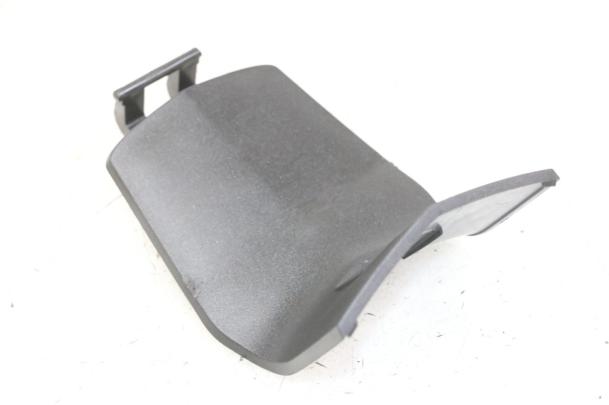 photo de TAMPA DO TANQUE DE COMBUSTÍVEL PEUGEOT SATELIS 125 (2013 - 2018) - Ampliação técnica