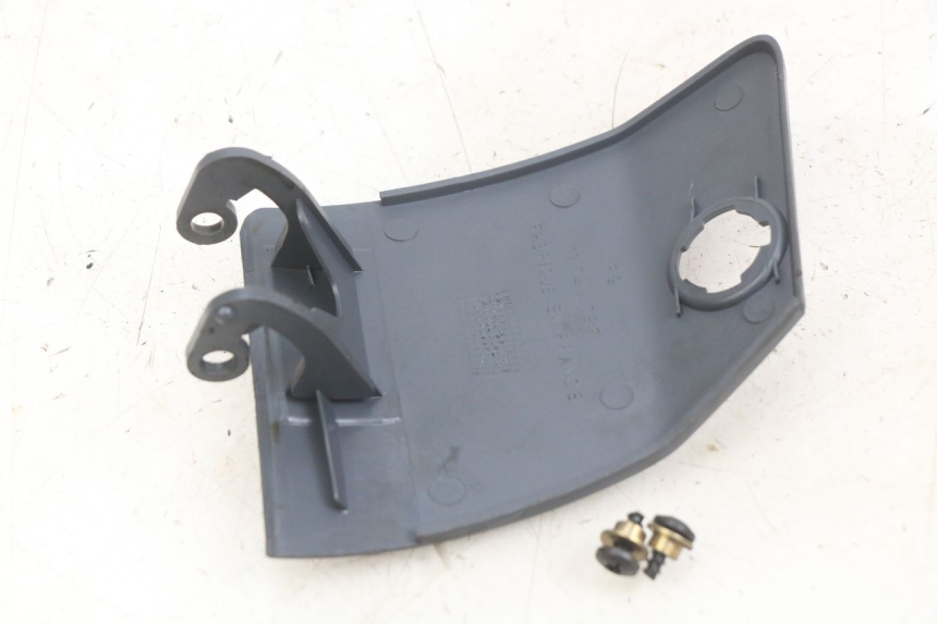 photo de TAMPA DO TANQUE PEUGEOT SV 125 (1991 - 1994) - Detalhe da peça