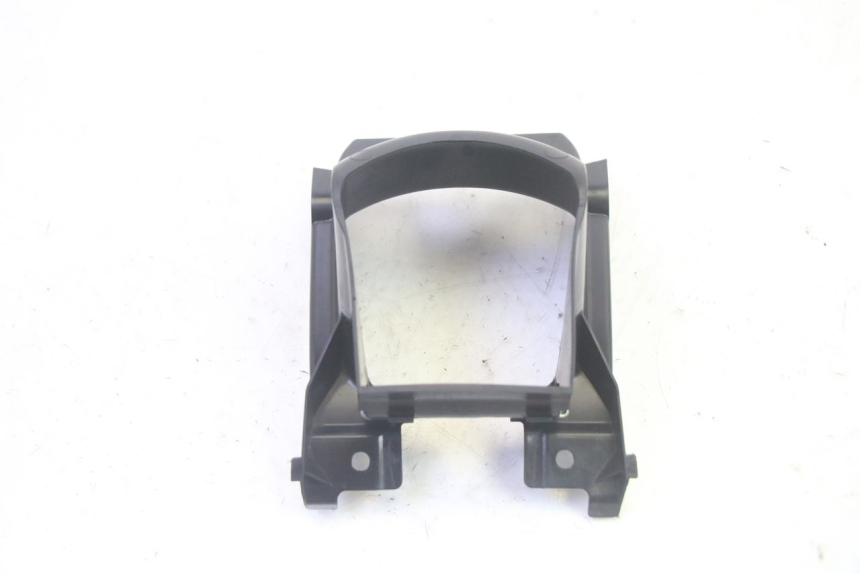photo de TAMPA DO TANQUE DE COMBUSTÍVEL YAMAHA TRICITY 300 (2020 - 2024) - Pontos de fixação