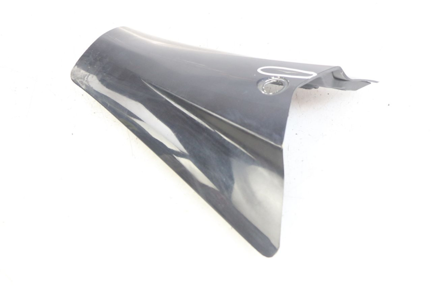 photo de TAMPA DO TANQUE DE COMBUSTÍVEL HONDA VISION NSC R 50 (2013 - 2015) - Detalhe da peça