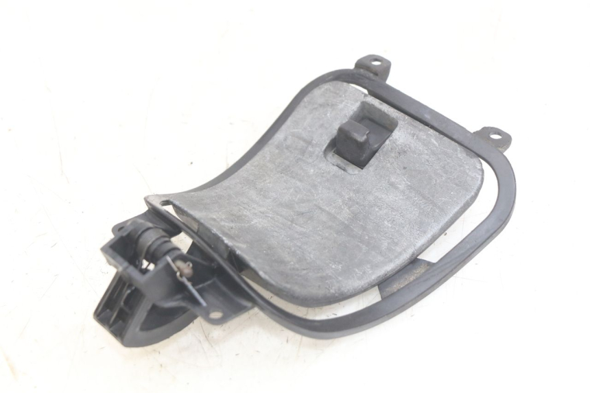photo de TAMPA DO TANQUE YAMAHA X-MAX XMAX 250 (2006 - 2009) - Outro ângulo de visão