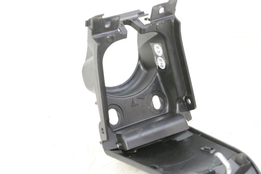 photo de TAMPA DO TANQUE YAMAHA XMAX X-MAX 125 (2021 - 2025) - Zoom do estado de desgaste
