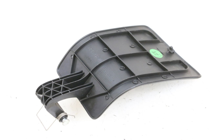 photo de TAMPA DO TANQUE YAMAHA X-MAX XMAX 125 (2010 - 2013) - Detalhe da peça