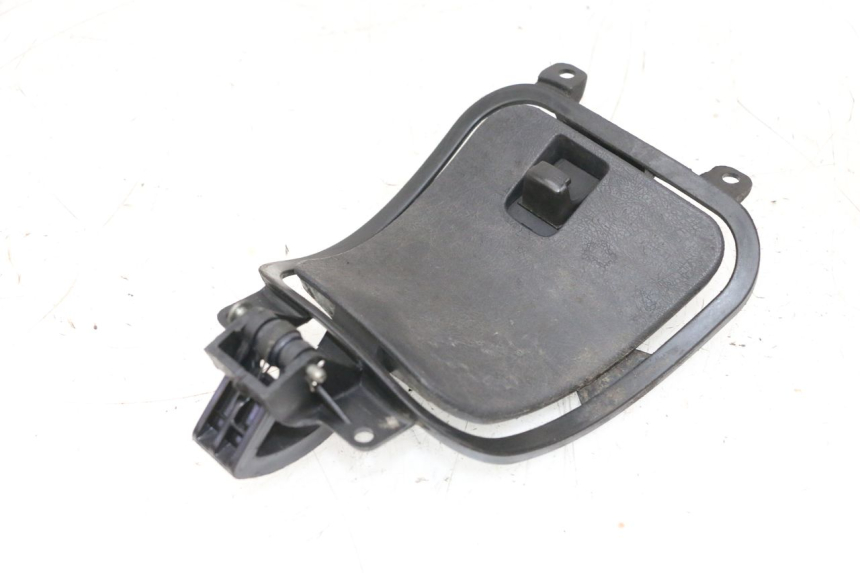 photo de TAMPA DO TANQUE DE COMBUSTÍVEL YAMAHA XMAX X-MAX 125 (2006 - 2009) - Vista principal