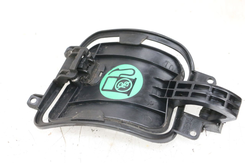 photo de TAMPA DO TANQUE DE COMBUSTÍVEL YAMAHA XMAX X-MAX 125 (2006 - 2009) - Zoom do estado de desgaste