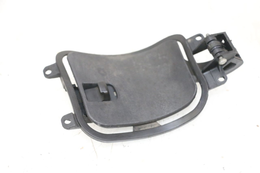 photo de TAMPA DO TANQUE DE COMBUSTÍVEL YAMAHA XMAX X-MAX 125 (2006 - 2009) - Outro ângulo de visão