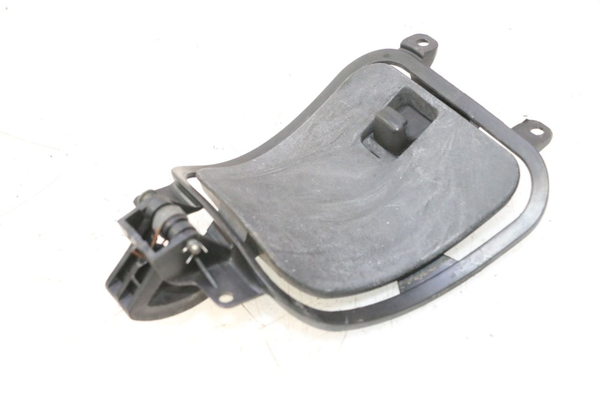 photo de TAMPA DO TANQUE DE COMBUSTÍVEL YAMAHA XMAX X-MAX 125 (2006 - 2009) - Vista principal