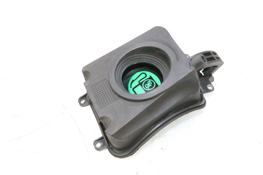 photo de TAMPA DO TANQUE DE COMBUSTÍVEL YAMAHA XMAX X-MAX 125 (2006 - 2009) - Pontos de fixação