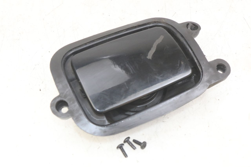 photo de TAMPA DO TANQUE DE COMBUSTÍVEL YAMAHA YP MAJESTY 125 (2007 - 2010) - Vista principal