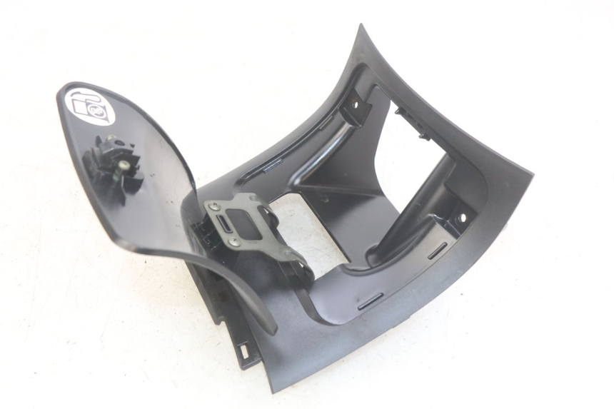 photo de TAMPA DO TANQUE YAMAHA YP MAJESTY 400 (2004 - 2008) - Detalhe da peça
