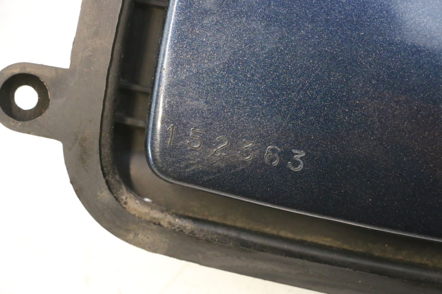 photo de TAMPA DO TANQUE DE COMBUSTÍVEL YAMAHA YP MAJESTY 125 (1998 - 2001) - Outro ângulo de visão