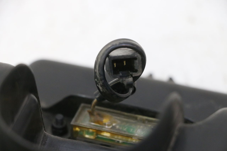 photo de TAMPA DE INSPEÇÃO QUADRO 4 4D 350 (2015 - 2018) - Detalhe da peça