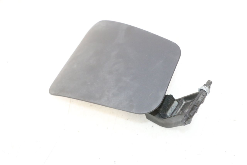 photo de TAMPA DE INSPEÇÃO DIANTEIRA SUZUKI BURGMAN 125 (2007 - 2014) - Outro ângulo de visão