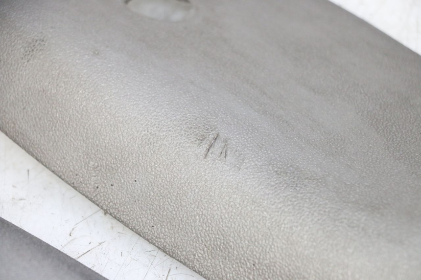 photo de TAMPA DE INSPEÇÃO DIANTEIRA PEUGEOT ELYSTAR 50 (2002 - 2014) - Pontos de fixação