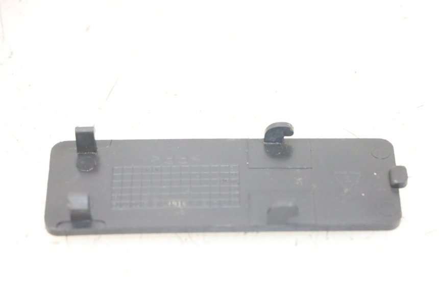 photo de TAMPA DE INSPEÇÃO DIANTEIRA SYM FIDDLE 3 III 125 (2014 - 2020) - Detalhe da peça