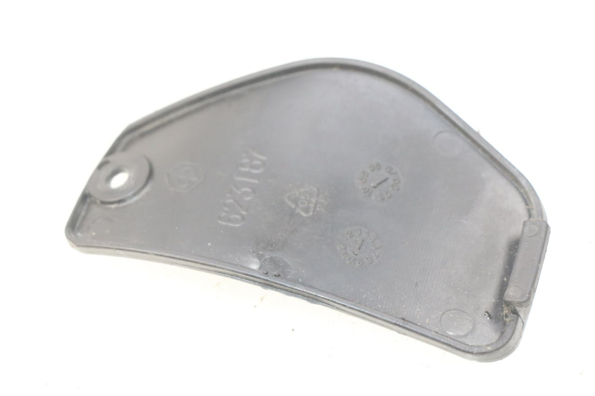 photo de TAMPA DE INSPEÇÃO DIANTEIRA PIAGGIO MP3 500 (2011 - 2015) - Detalhe da peça