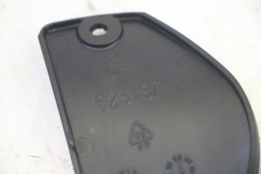 photo de TAMPA DE INSPEÇÃO DIANTEIRA PIAGGIO MP3 RL 250 (2006 - 2010) - Ampliação técnica